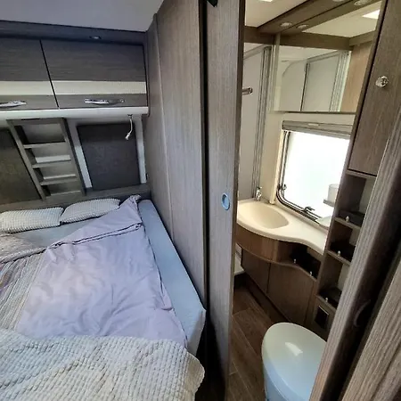 Kamp alanı Stawy Marcowe W Gluszycy *